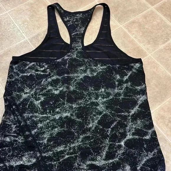 ZYIA - Picture 4 of 4